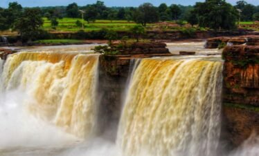 1 Night – 2 Days Package tour to Explore the Beauty of Chitrakoot